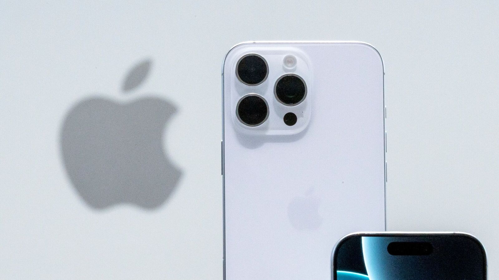 Apple iPhone 1753757745085 1753757745259