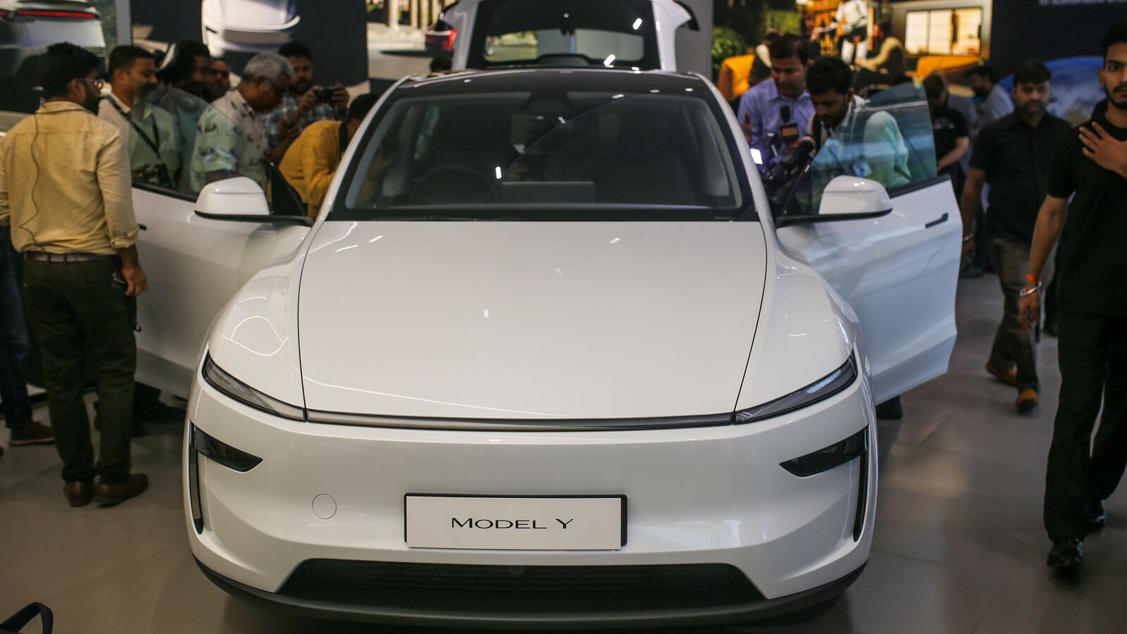 Tesla Model Y 1752738886316 1752738886627