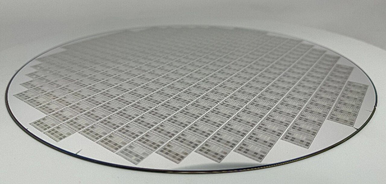 a new memristor based