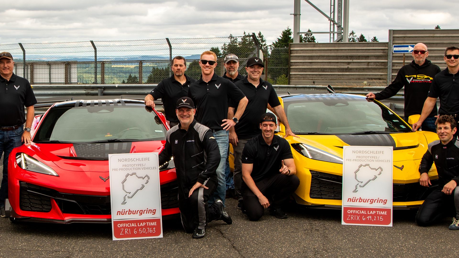 chevrolet corvettes at the nurburgring 2
