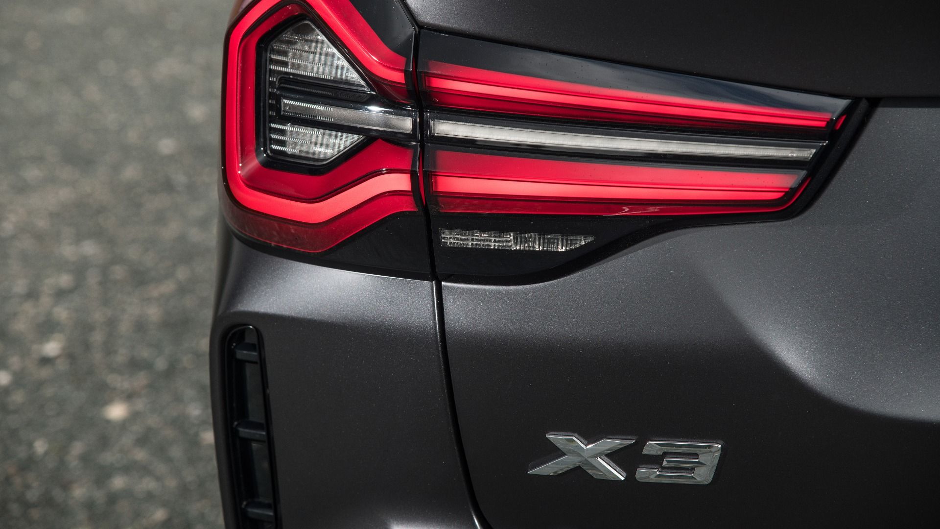 cropped p90444079 highres bmw x3 xdrive30d 11