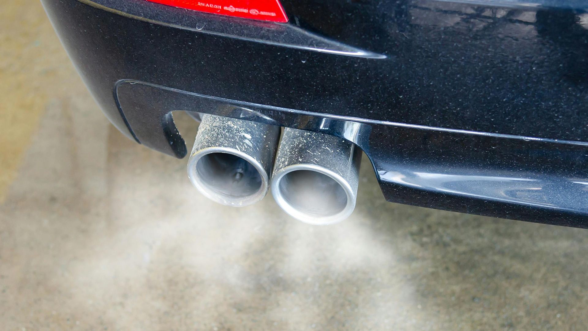 exhaust smoke engine