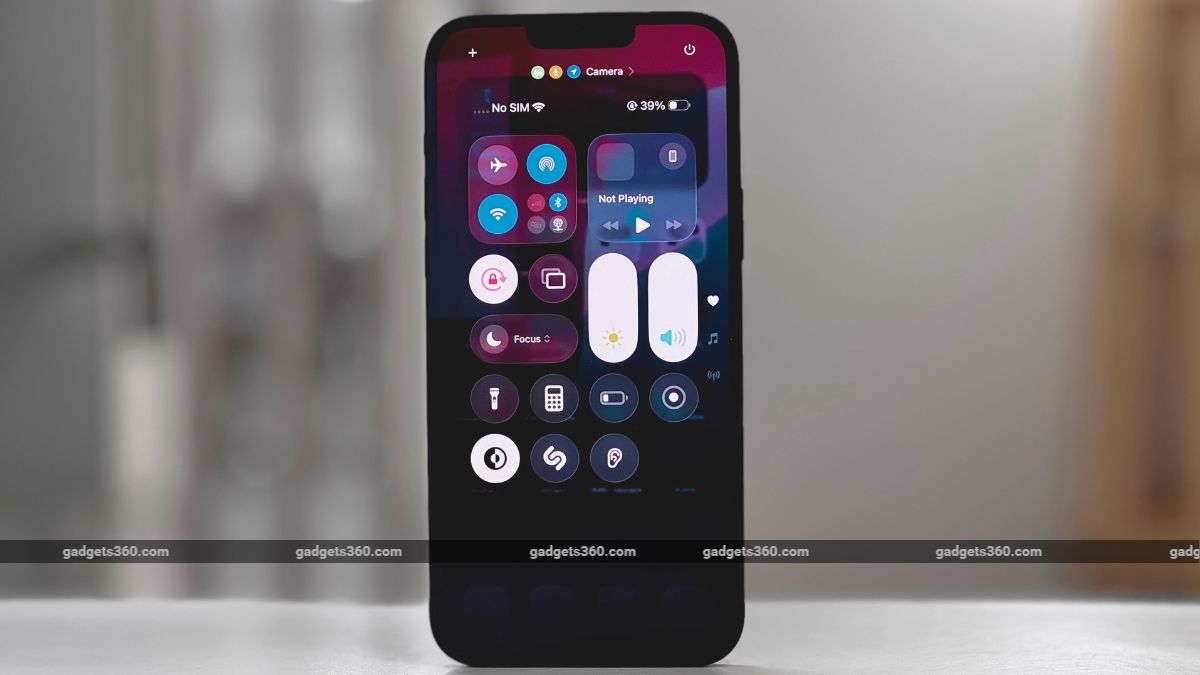 ios 26 gadgets 360 1750737336153