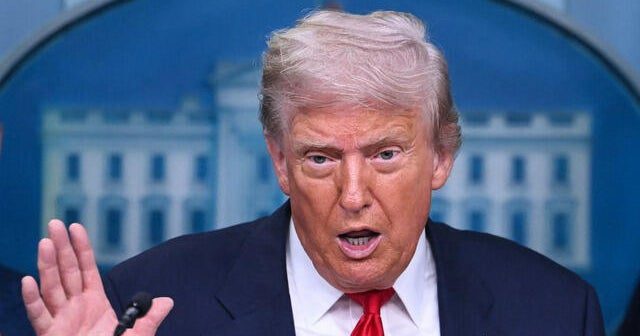 cbsn fusion trump deploys national guard to dc as part of crime crackdown thumbnail 3964449