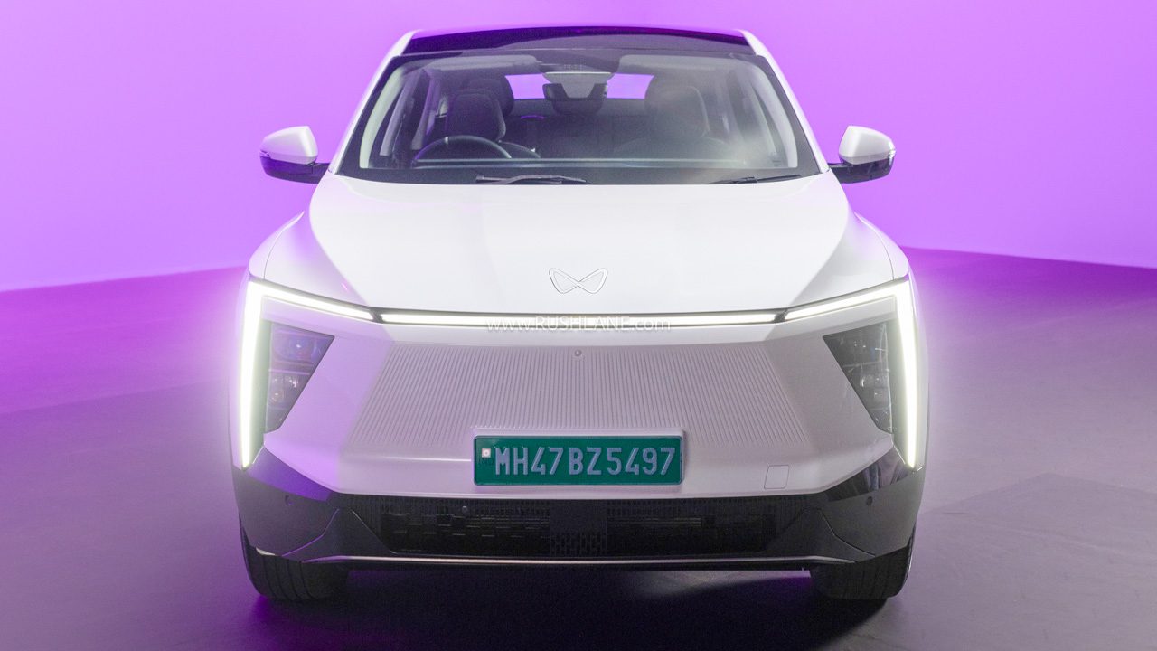 mahindra xev 9e pack two b79 variant first look review 2